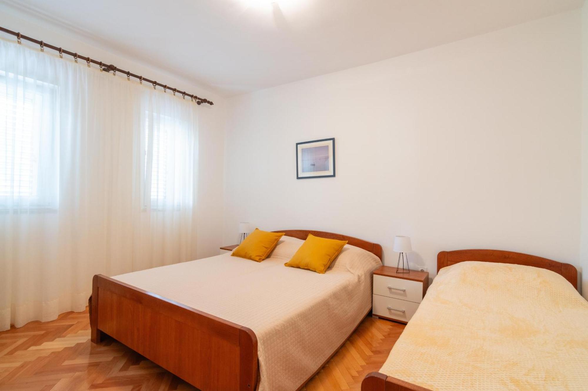 Apartments With A Parking Space Mandre, Pag - 18748 Kolan Luaran gambar
