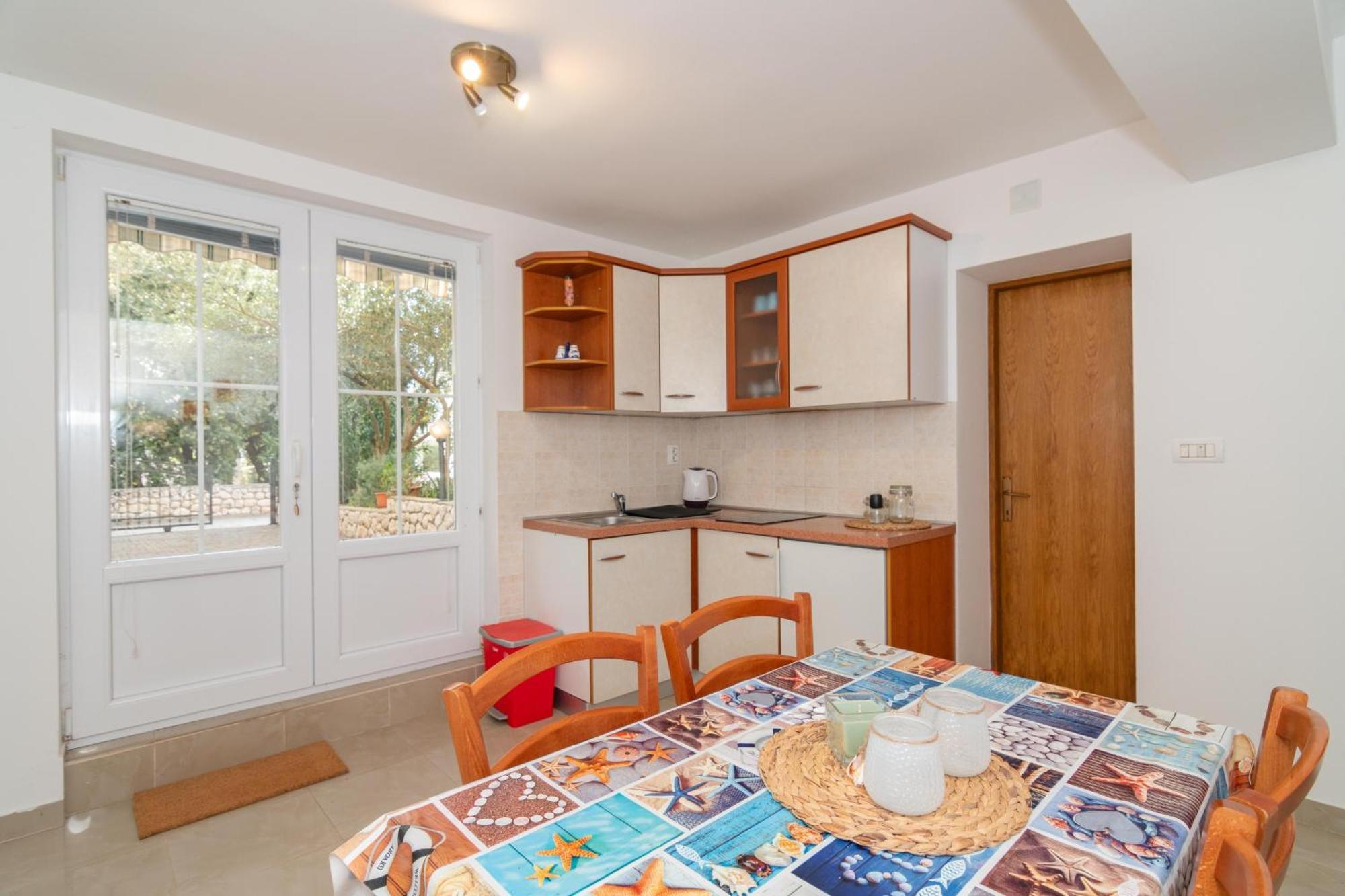 Apartments With A Parking Space Mandre, Pag - 18748 Kolan Luaran gambar