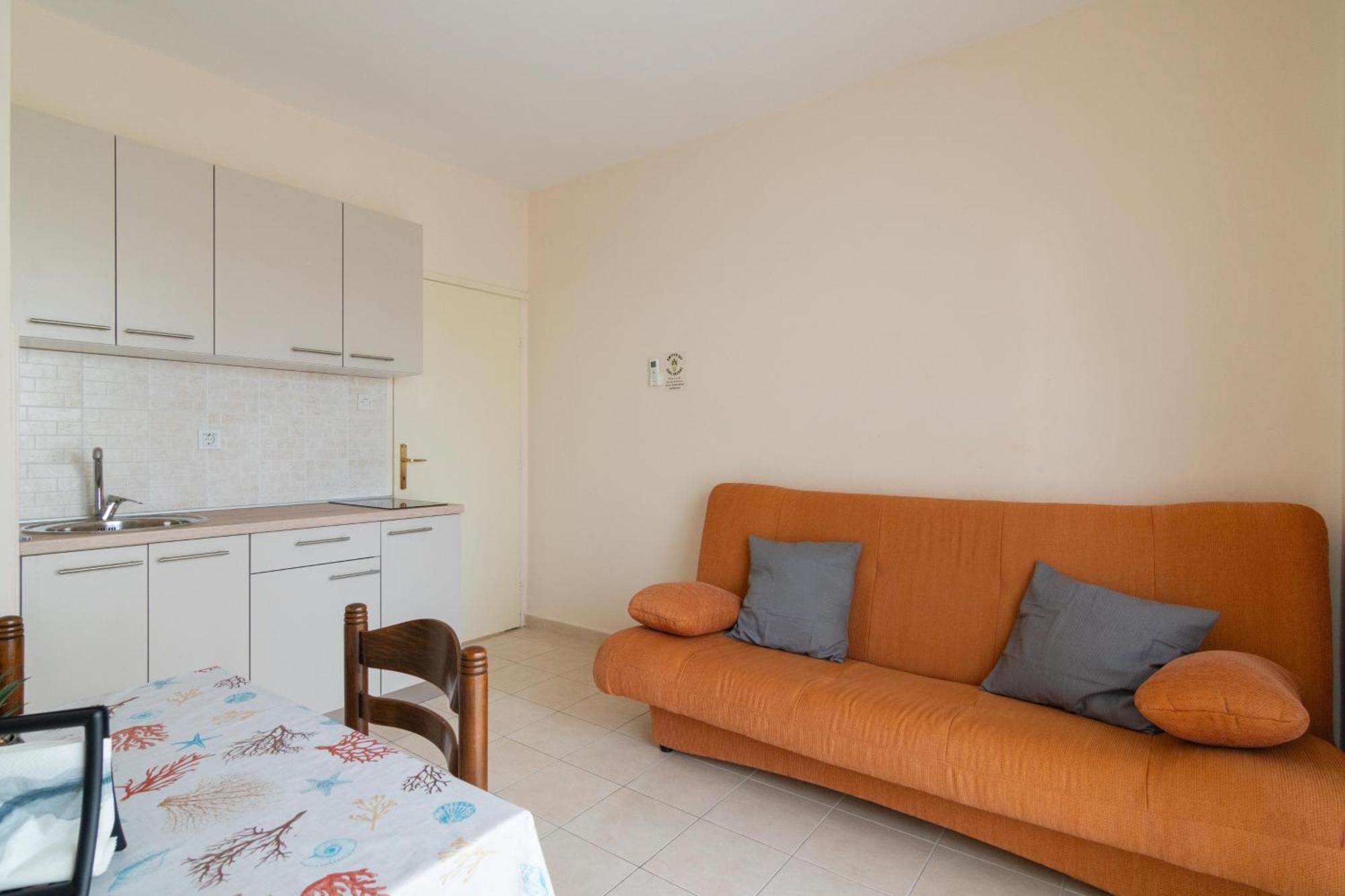 Apartments With A Parking Space Mandre, Pag - 18748 Kolan Luaran gambar