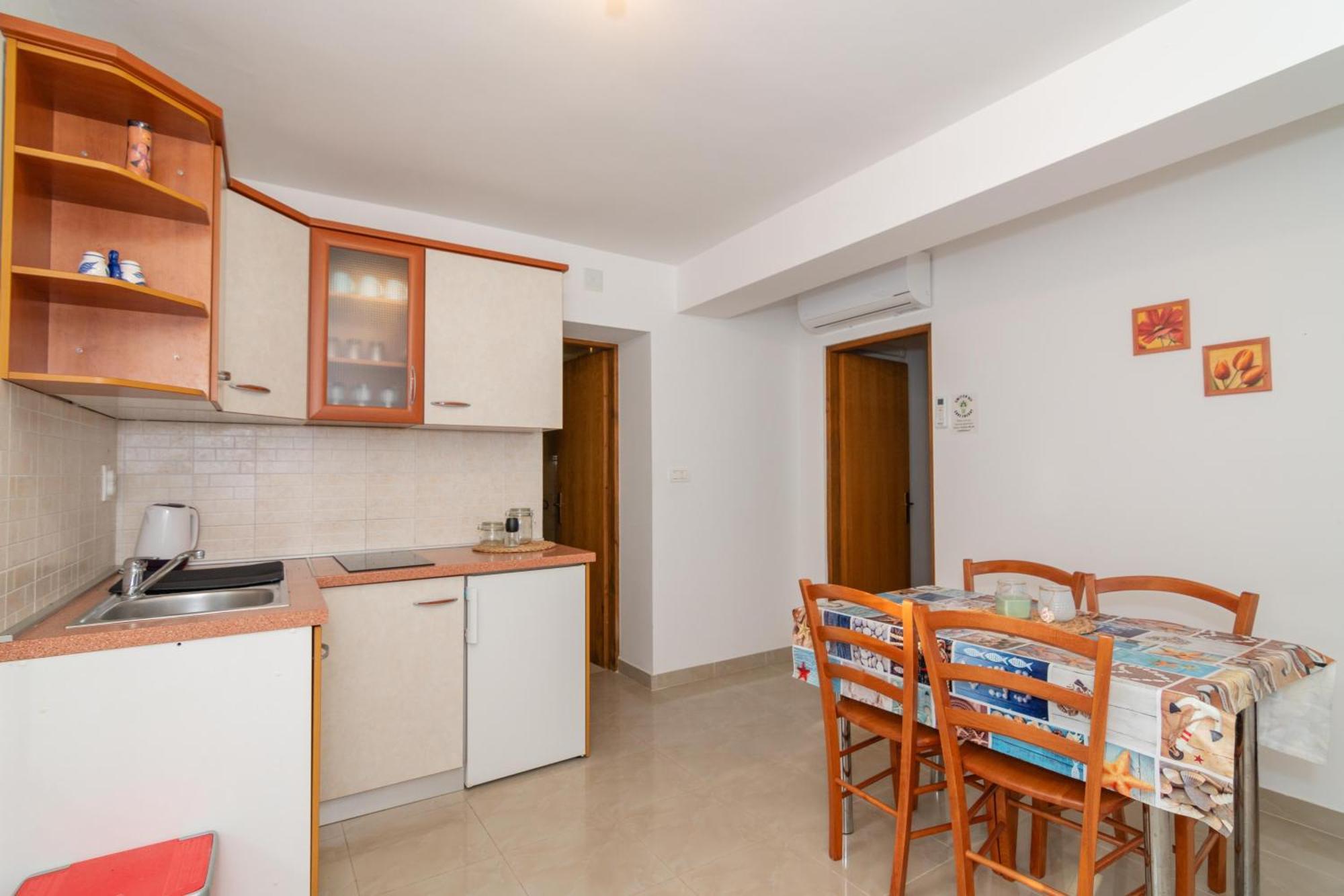 Apartments With A Parking Space Mandre, Pag - 18748 Kolan Bilik gambar